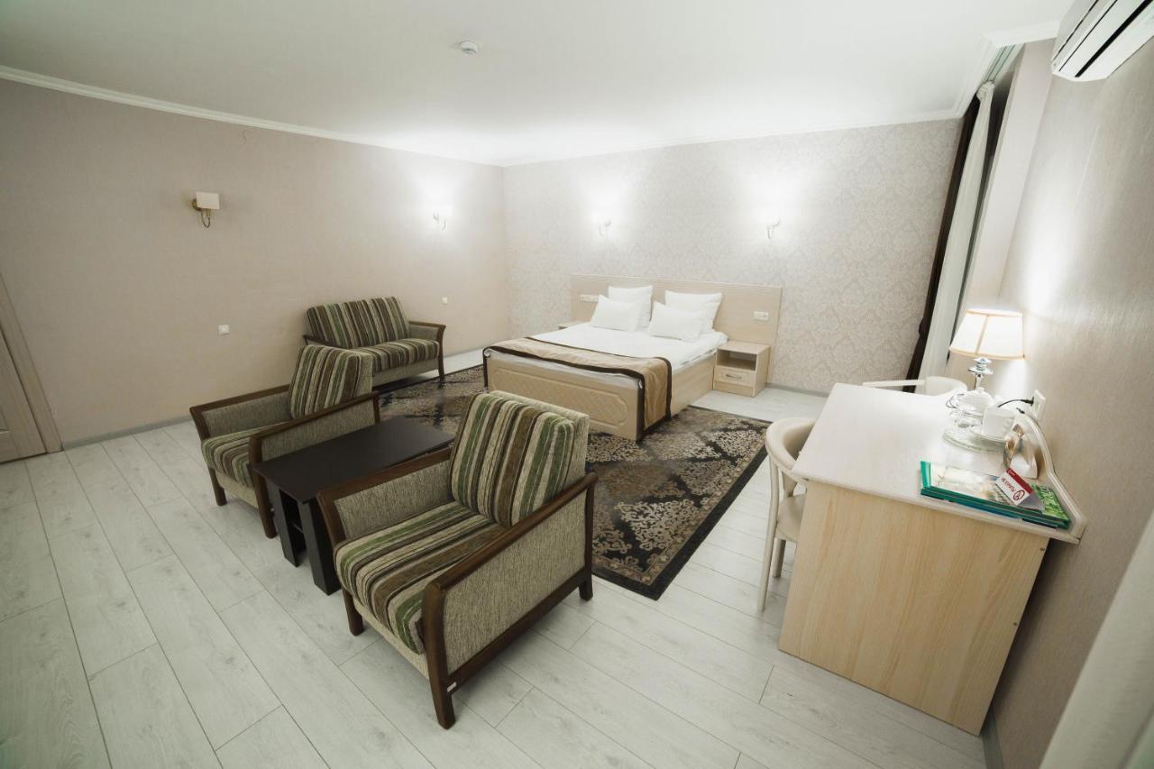 Hotel Tourist Astana Exteriér fotografie